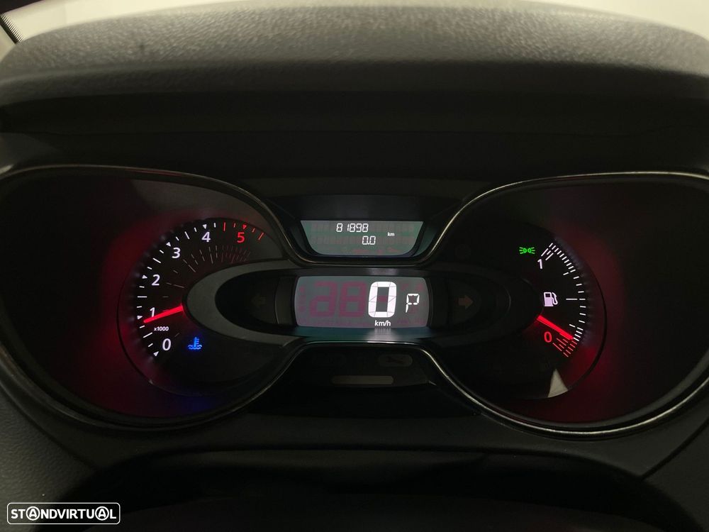 Renault Captur 1.5 dCi Exclusive EDC - 33