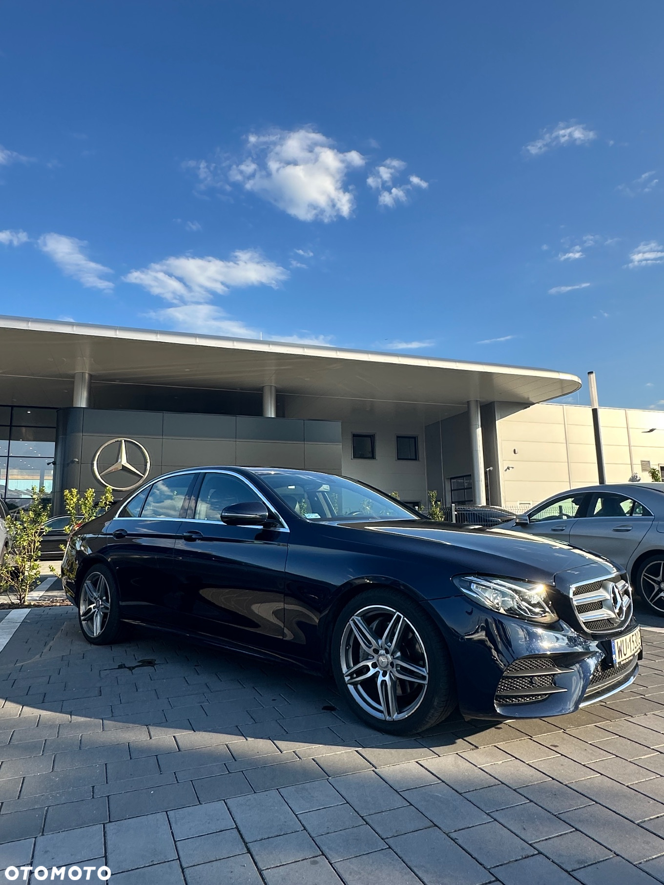Mercedes-Benz Klasa E 220 d 9G-TRONIC - 2