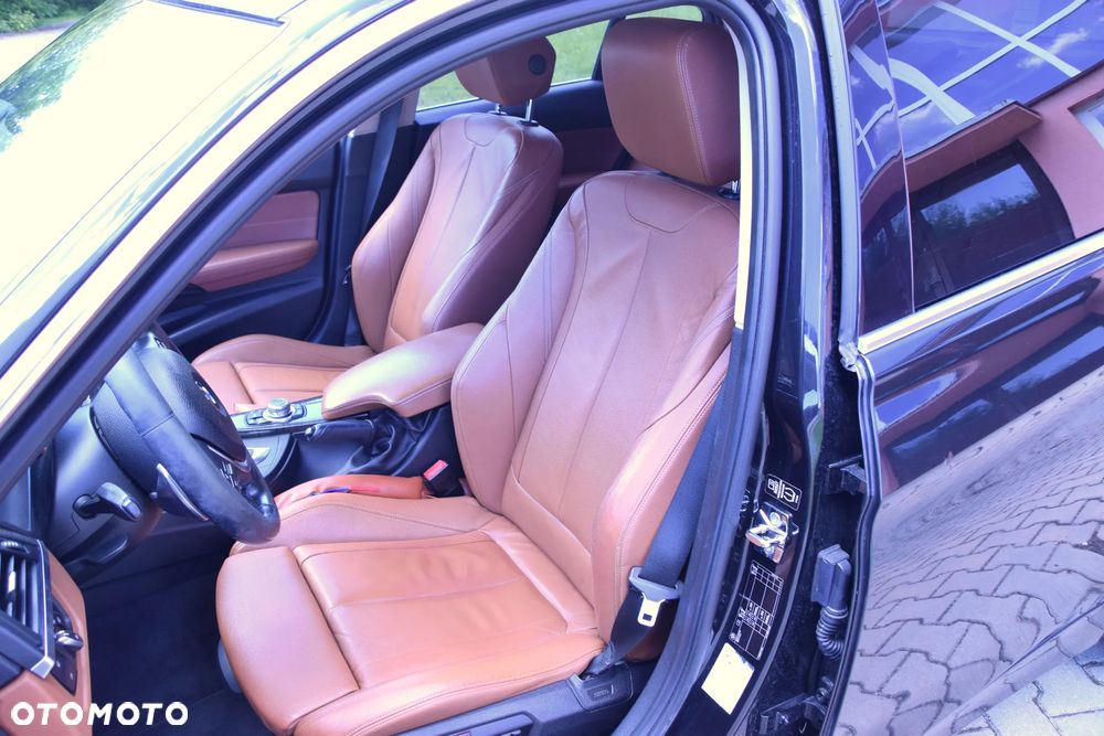BMW Seria 3 320d Efficient Dynamic Edition Luxury Line - 17