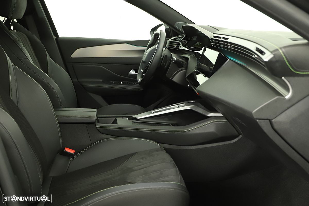 Peugeot 408 1.2 PureTech GT EAT8 - 22