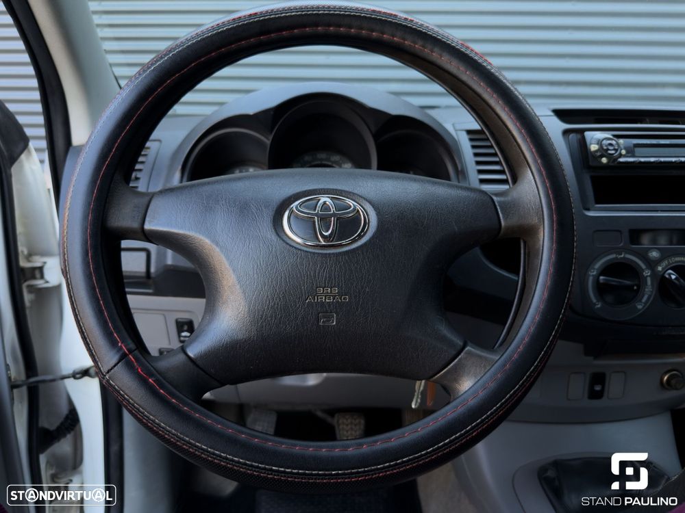 Toyota Hilux 2.5 D-4D 2WD CD - 32