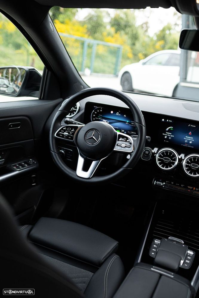 Mercedes-Benz EQA 300 4Matic Progressive - 8