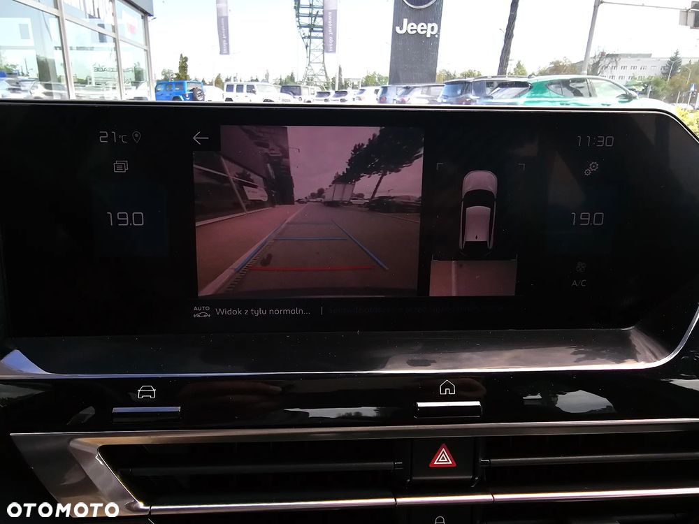 Citroën C4 BlueHDi 130 Stop&Start EAT8 SHINE - 26