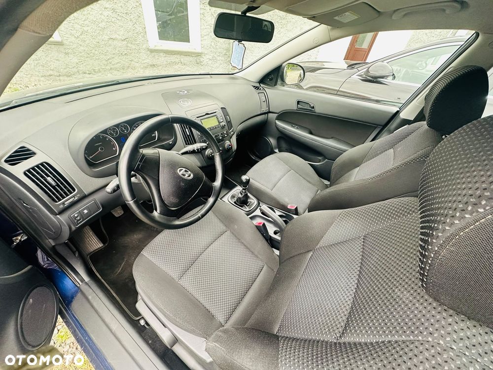 Hyundai i30 1.4 Blue Comfort - 11