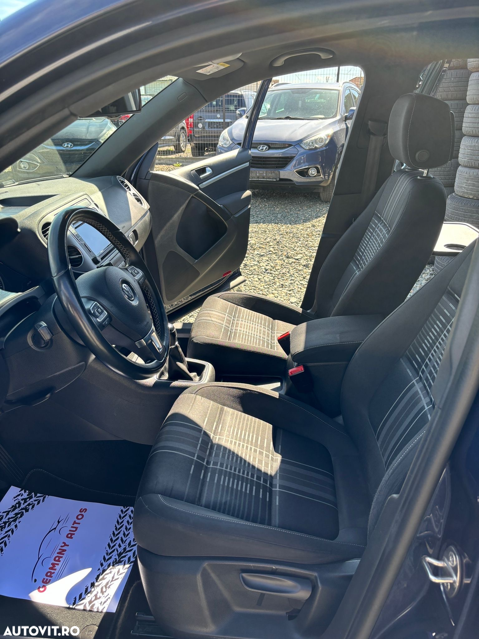 Volkswagen Tiguan 1.4 TSI BlueMotion Technology Lounge Sport & Style - 14
