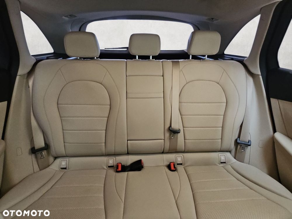 Mercedes-Benz GLC 220 d 4-Matic - 24