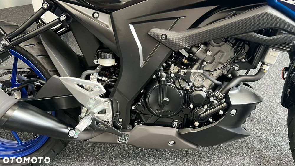 Suzuki GSX - 8