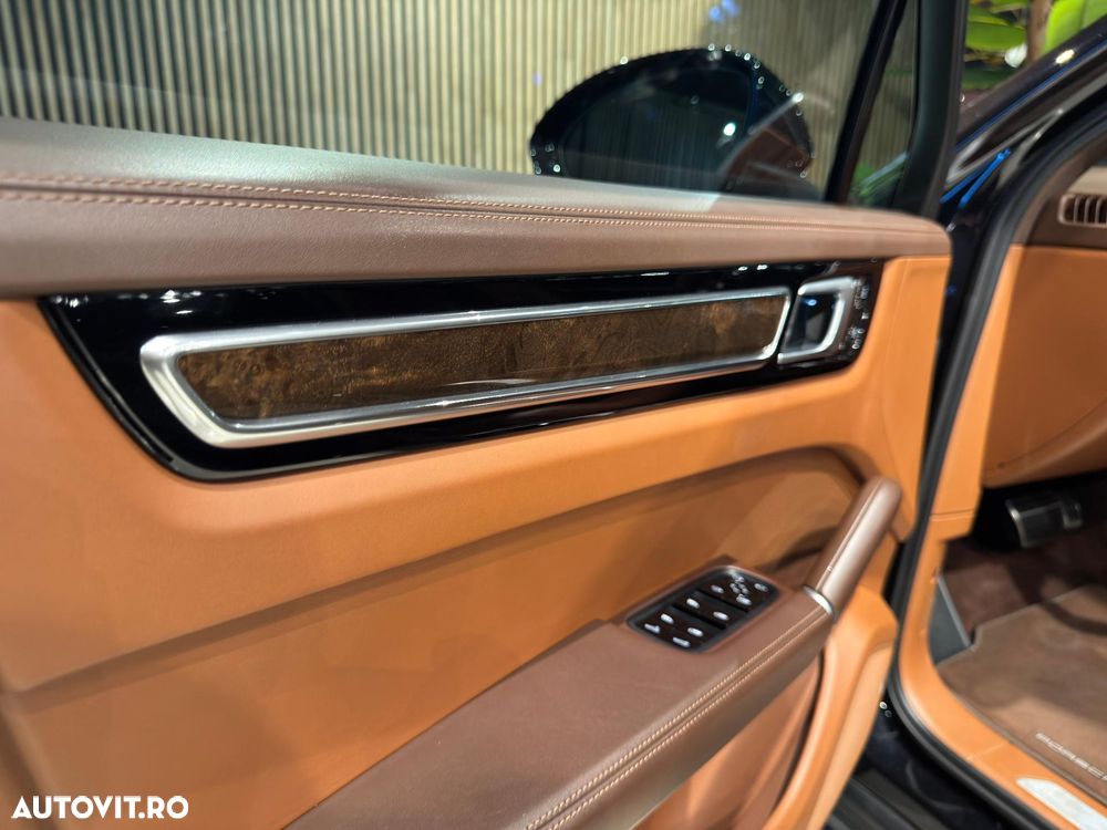 Porsche Cayenne S - 20