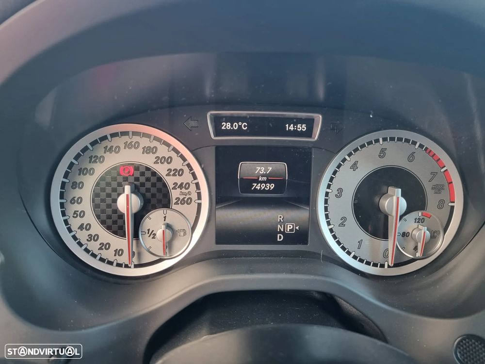 Mercedes-Benz A 180 7G-DCT AMG Line - 18