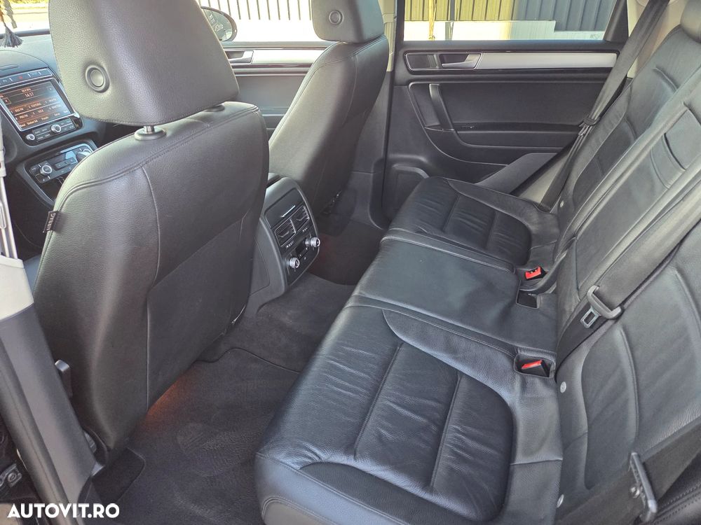 Volkswagen Touareg 3.0 V6 TDI SCR Blue Motion DPF Automatik - 14