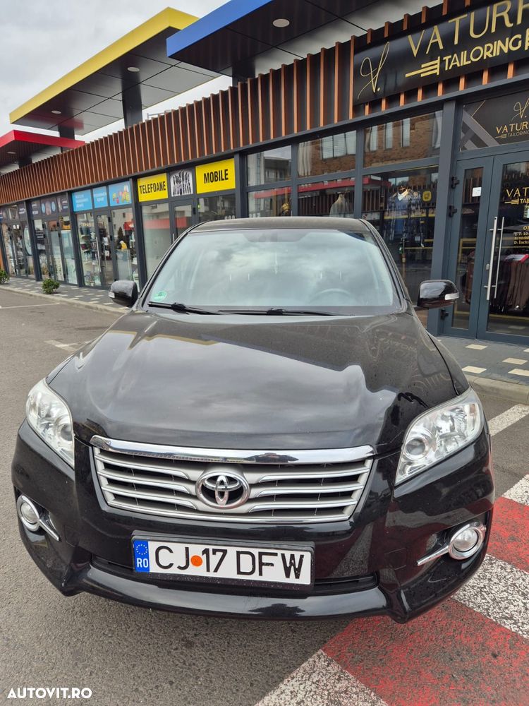 Toyota RAV4 2.2L D-CAT M/T Luxury - 2