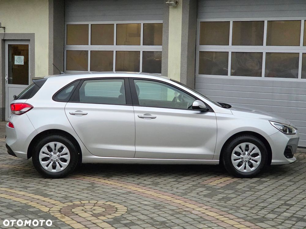 Hyundai i30 1.4 Select - 18