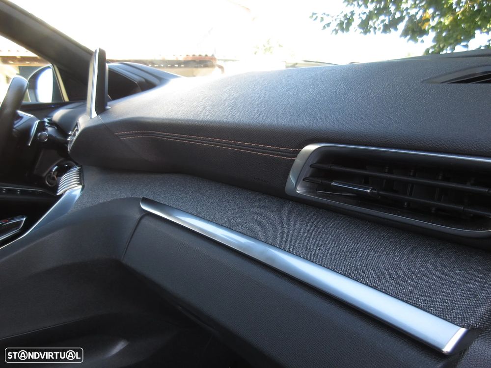 Peugeot 3008 1.5 BlueHDi GT Line EAT8 - 30