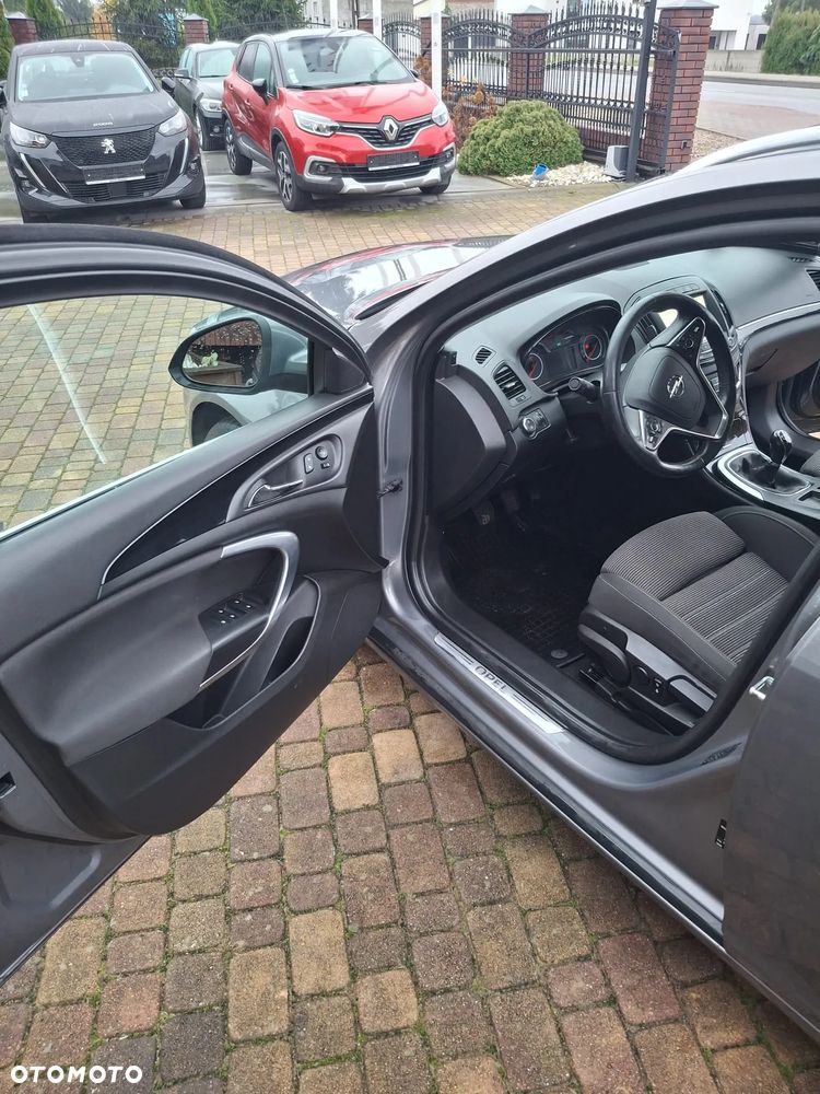 Opel Insignia - 8