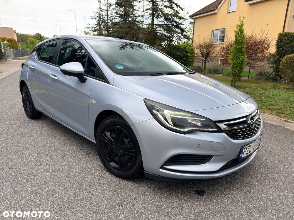Opel Astra 1.6 D (CDTI) Start/Stop Innovation - 18