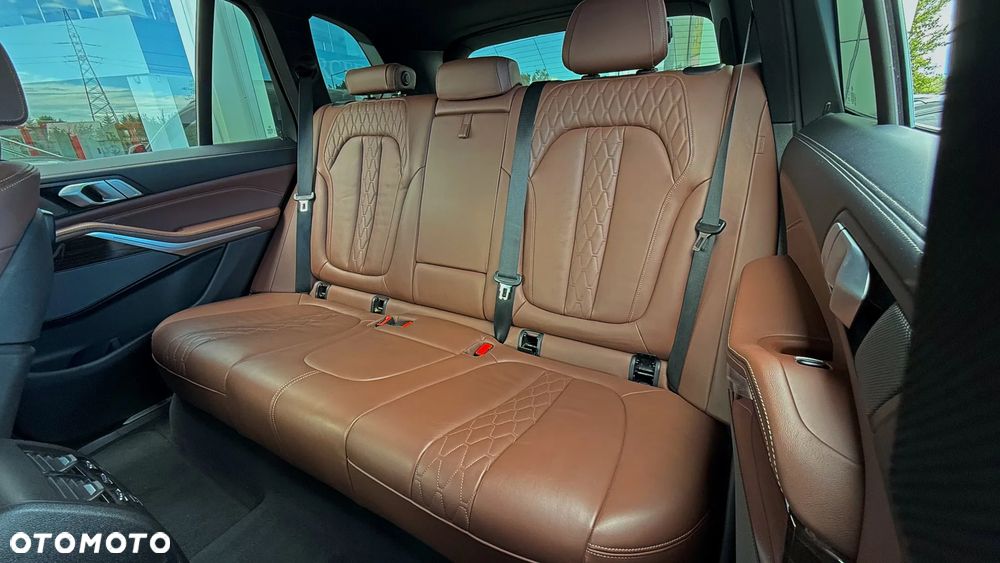 BMW X5 xDrive40i - 17