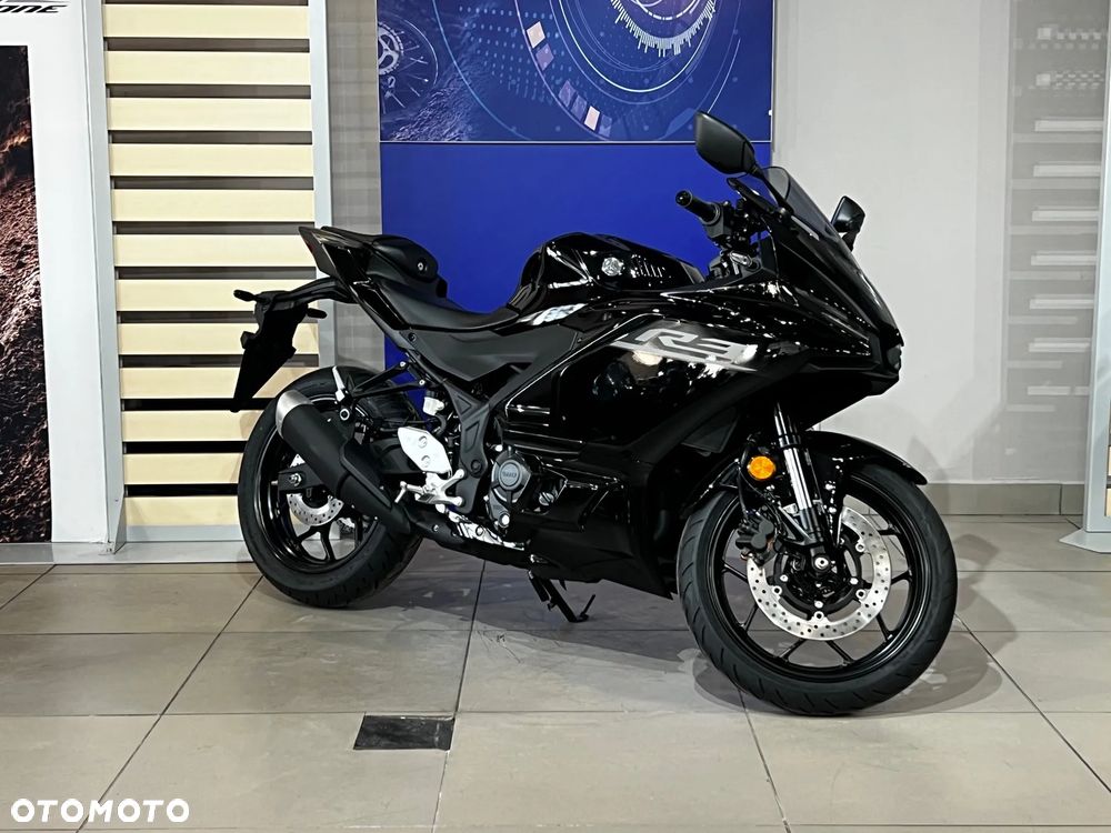 Yamaha R3 - 9