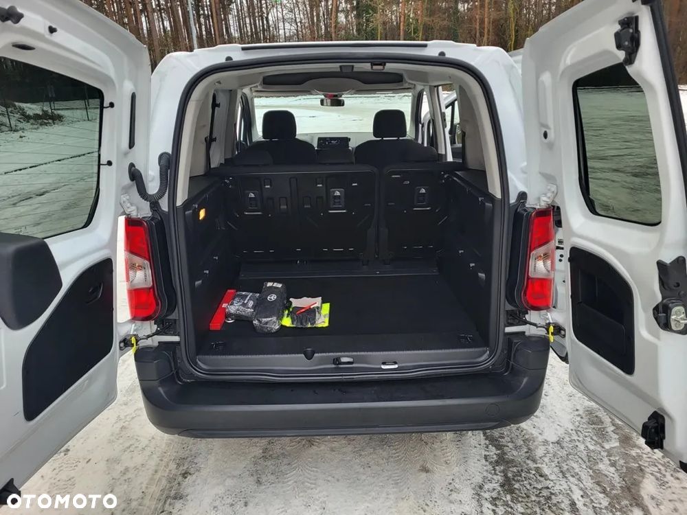 Toyota Proace City Verso 1.2 Turbo L1 Combi - 19