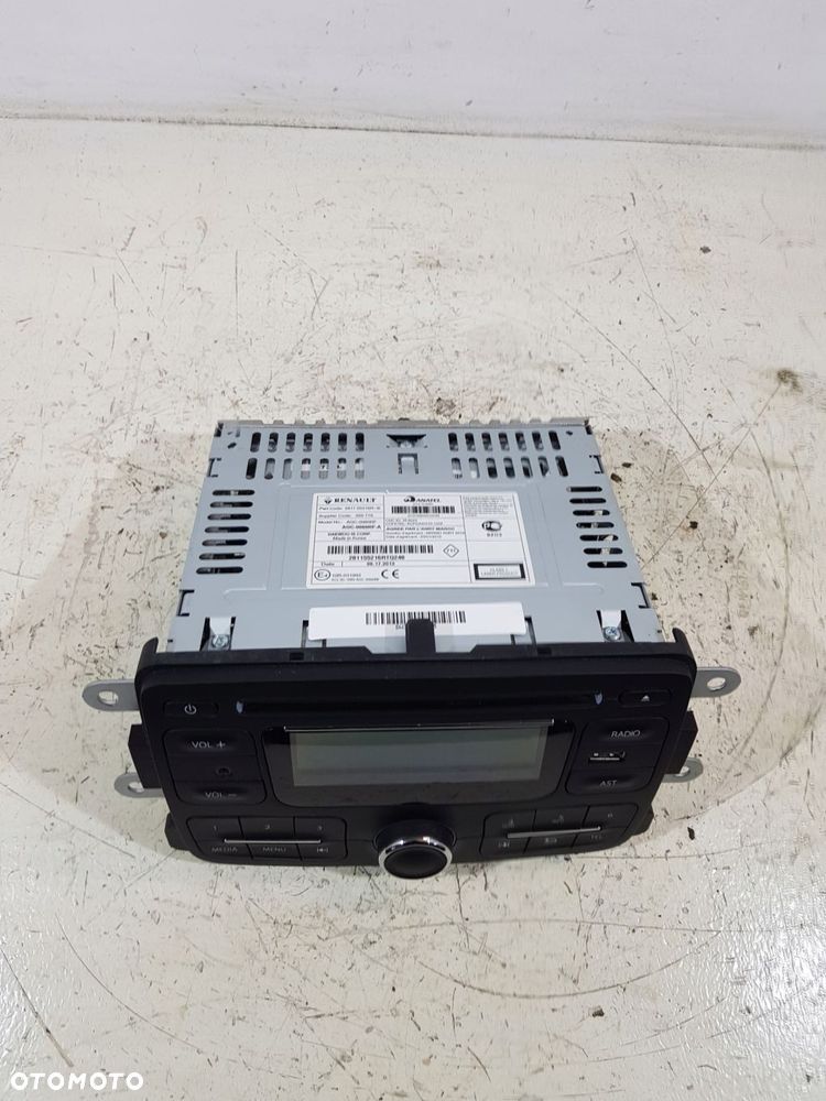 radio radioodtwarzacz cd 281155216r dacia duster i dokker bez kodu - 2