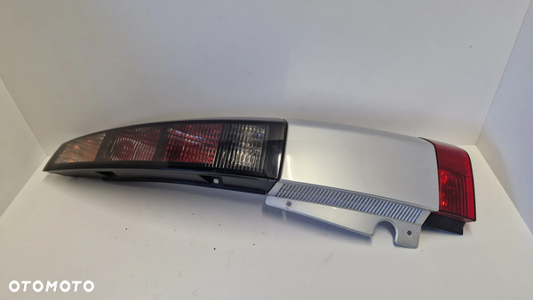 Opel Meriva A lampa tył lewa z157