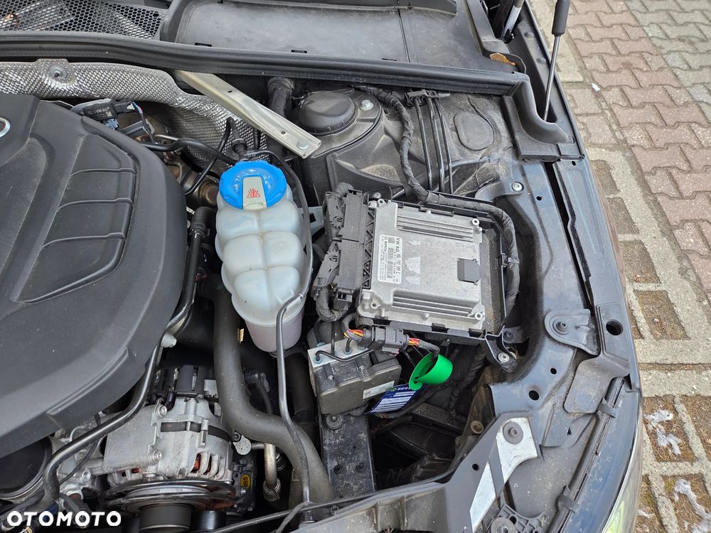 Audi A4 Avant 40 TFSI S tronic S line - 30