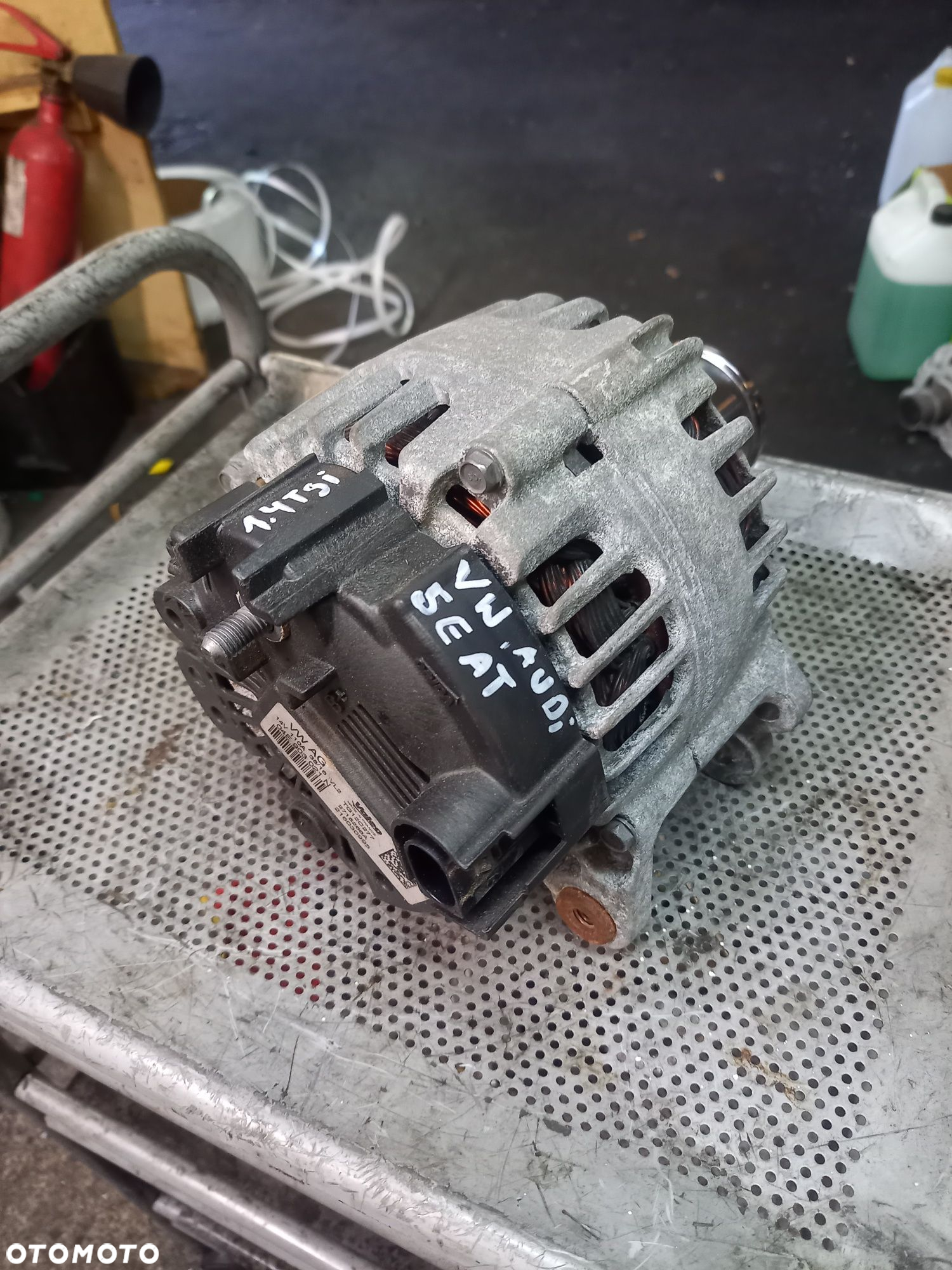 Alternator skoda Fabia 1.2 tsi cjz kompletny  oryginał - 3