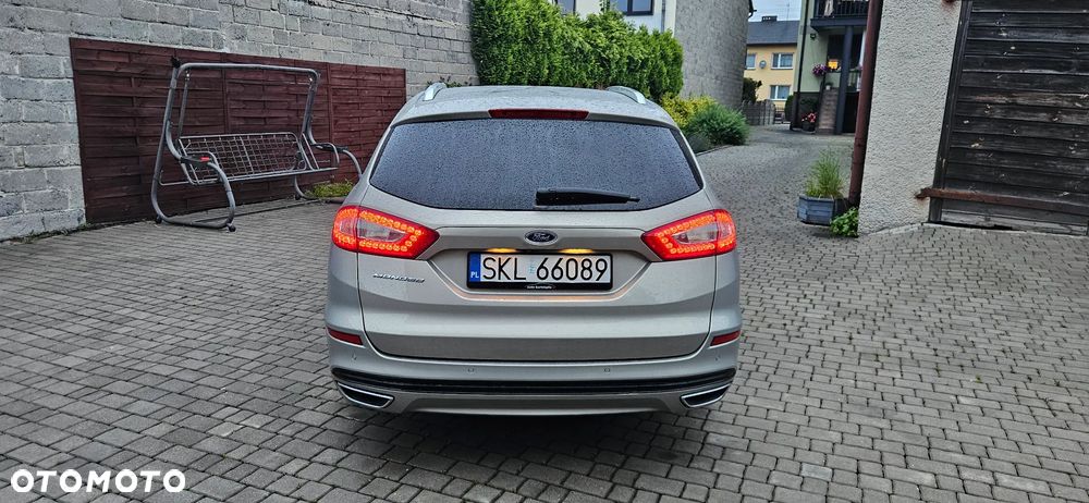 Ford Mondeo 2.0 TDCi STart-Stopp PowerShift-Aut Titanium - 4