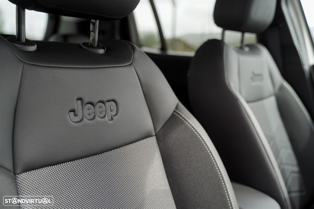 Jeep Avenger 1.2 GSE T3 Summit - 36