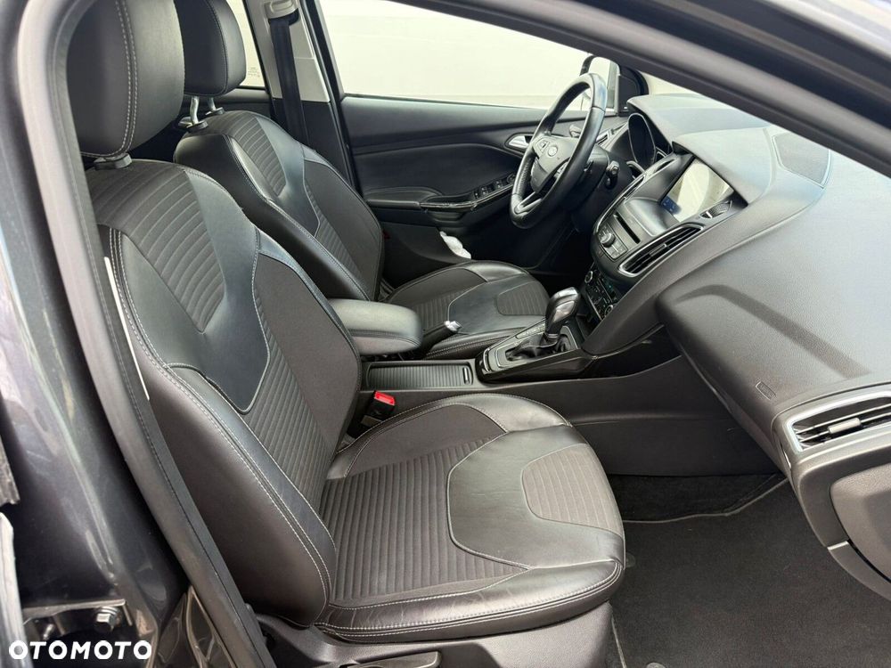 Ford Focus 2.0 EcoBlue Titanium - 14