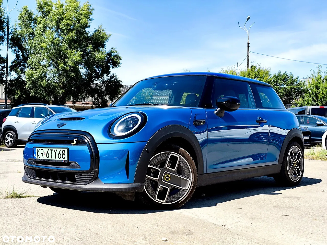 MINI Cooper SE Classic Trim - 4