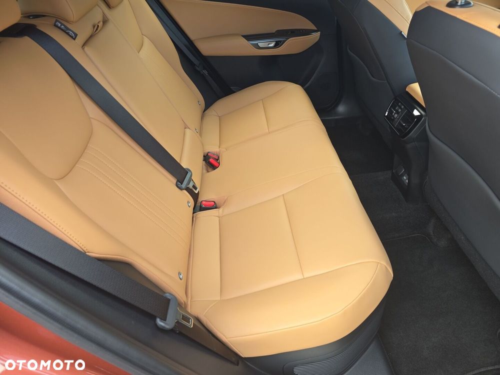 Lexus NX 350h Prestige AWD - 11