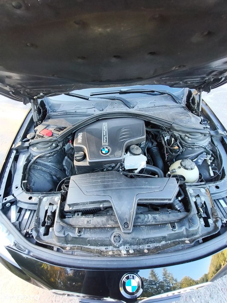 BMW Seria 3 - 32