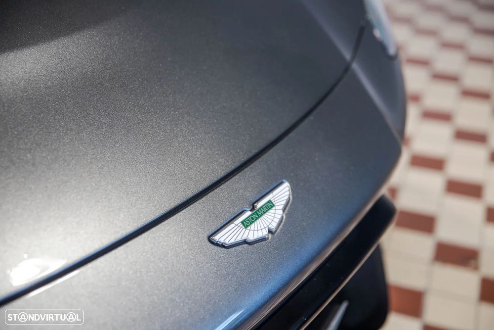 Aston Martin Vantage Coupe V8 - 16