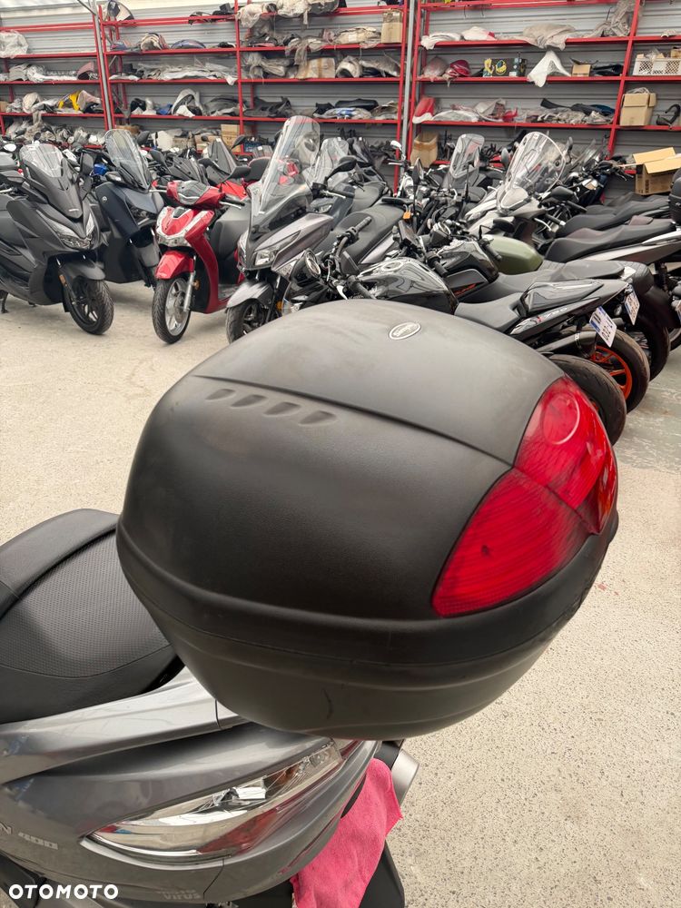 Suzuki Burgman - 20