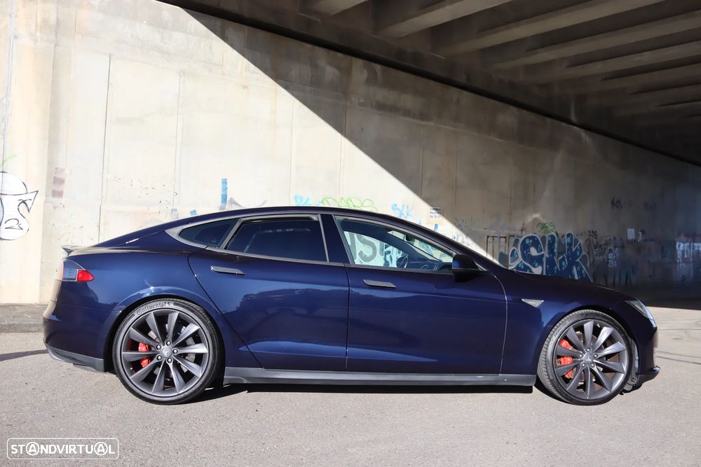 Tesla Model S Performance - 9