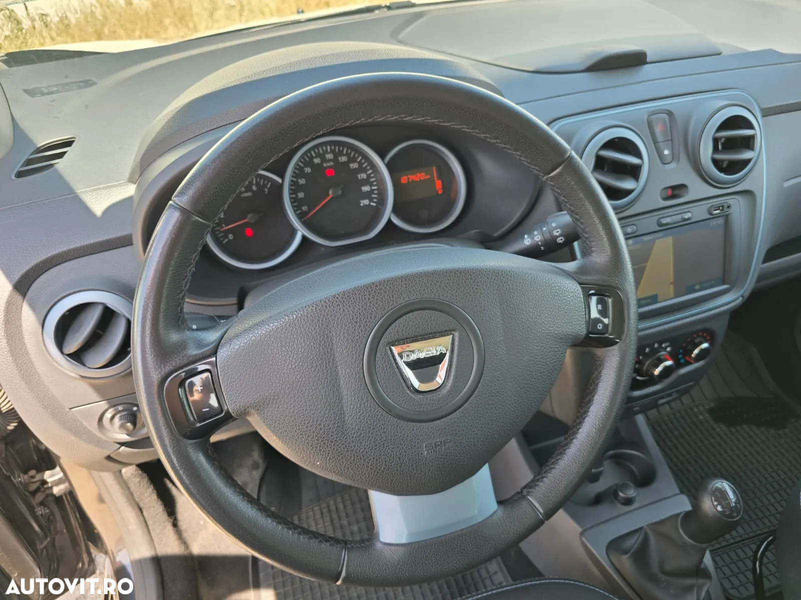 Dacia Lodgy 1.2 TCe 115 CP Stepway - 21