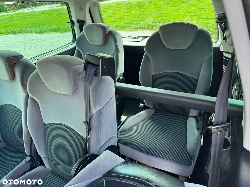 Citroën C8 HDi 165 Exclusive - 16