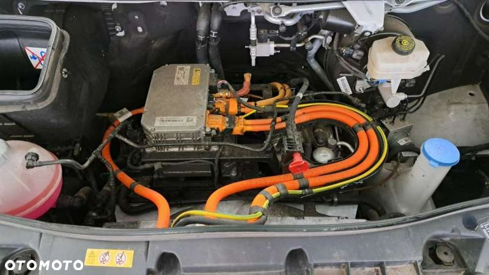 Mercedes-Benz Sprinter - 17