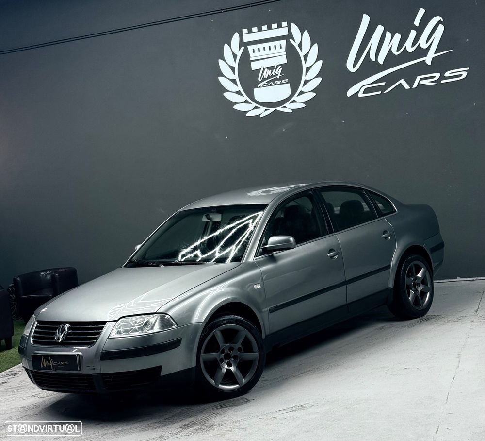 VW Passat 1.9 TDi Comfortline - 4