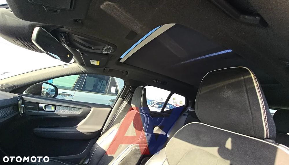 Volvo XC 40 T5 AWD Geartronic R-Design - 11