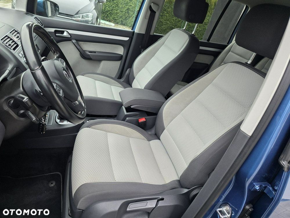 Volkswagen Touran 2.0 TDI DPF DSG Cross - 30