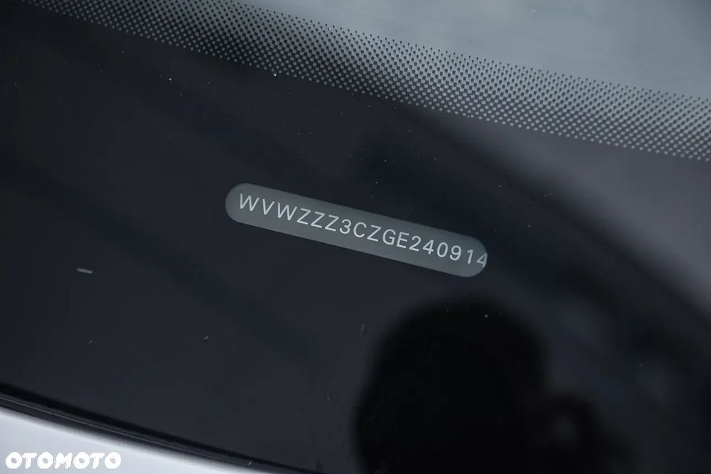 Volkswagen Passat - 35