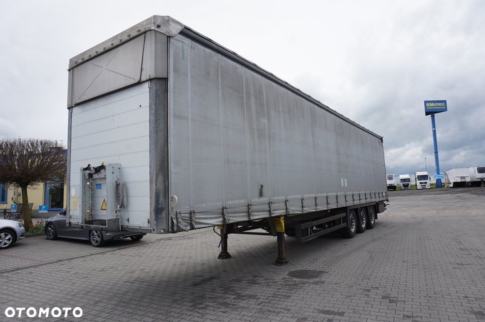 Schmitz Cargobull VARIOS 385/55 R 22,5 OŚ PODNOSZONA * 2017 * - 3