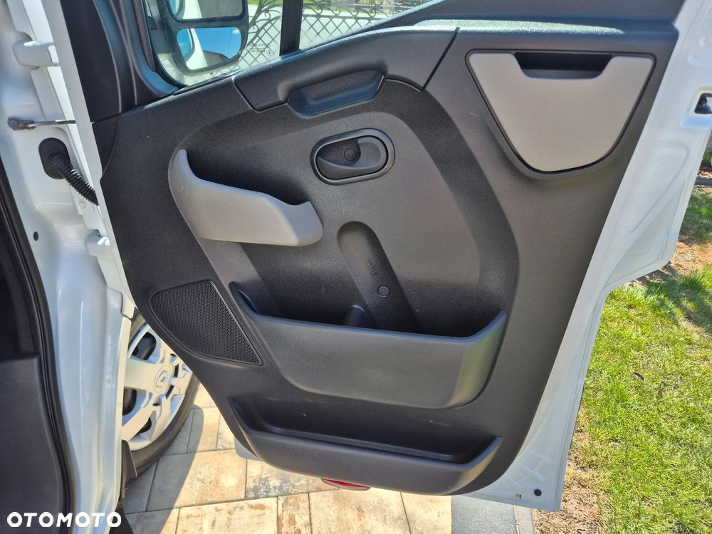 Renault MASTER KONIOWÓZ 1800KG ŁADOWNOSC DO PRZEWOZU ZWIERZAT BYDŁA KLIMA - 28