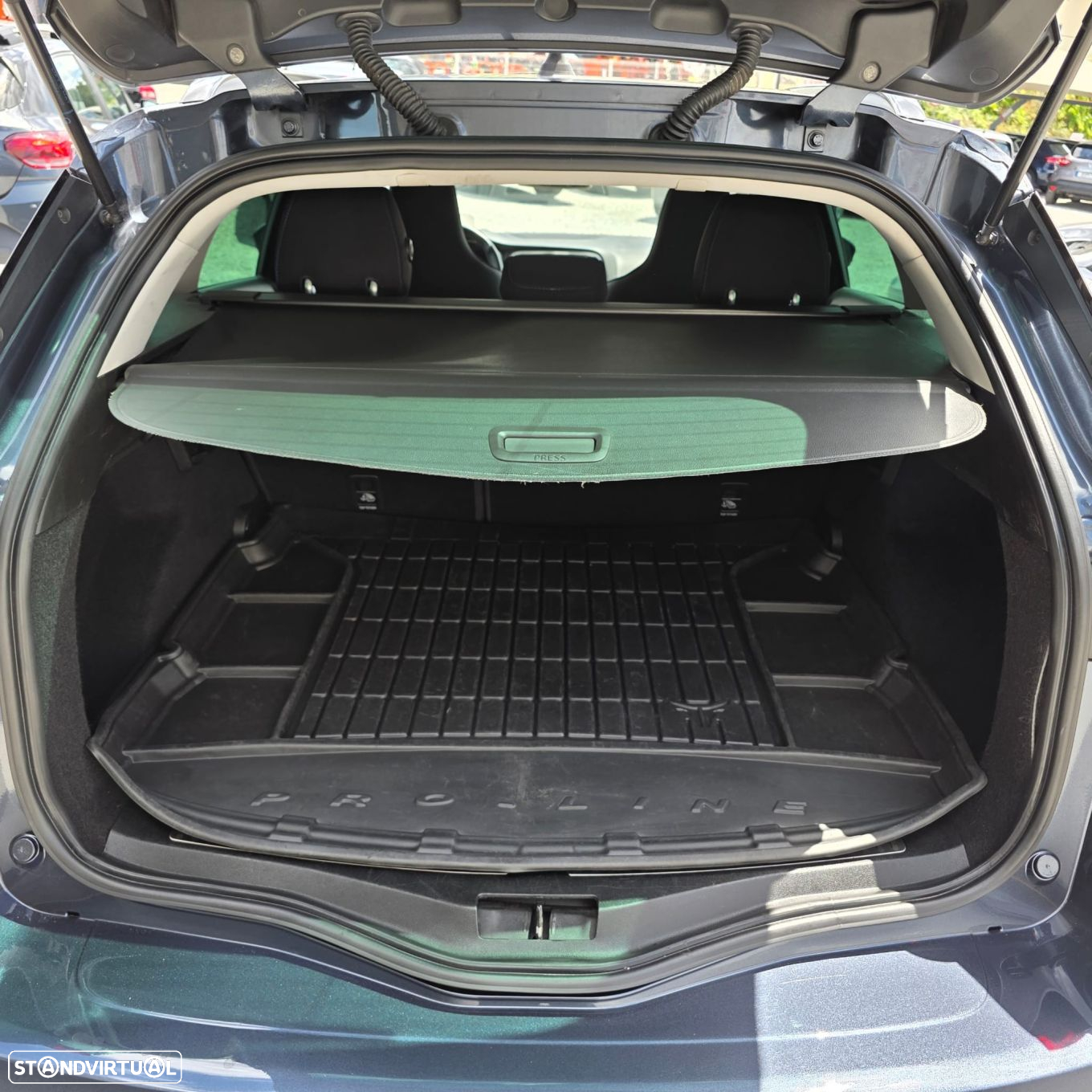 Renault Mégane Sport Tourer 1.6 dCi GT Line - 43
