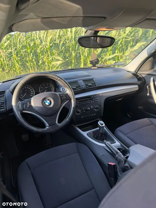 BMW Seria 1 116i - 6