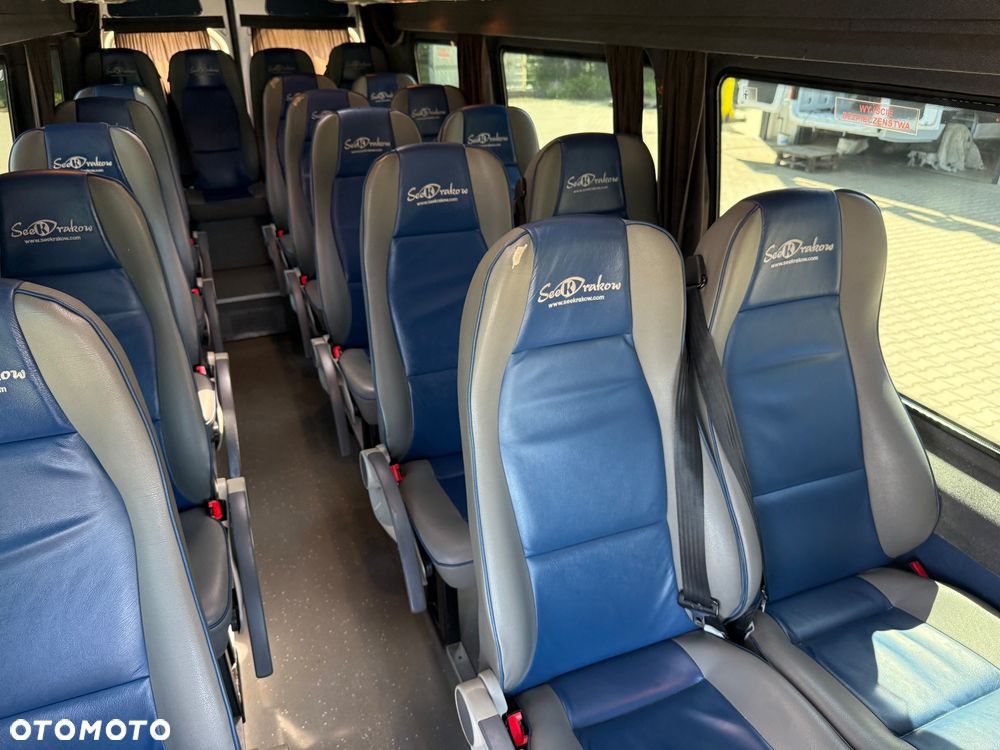 Mercedes-Benz Sprinter 519 3.0 V6 21 miejsc - 10