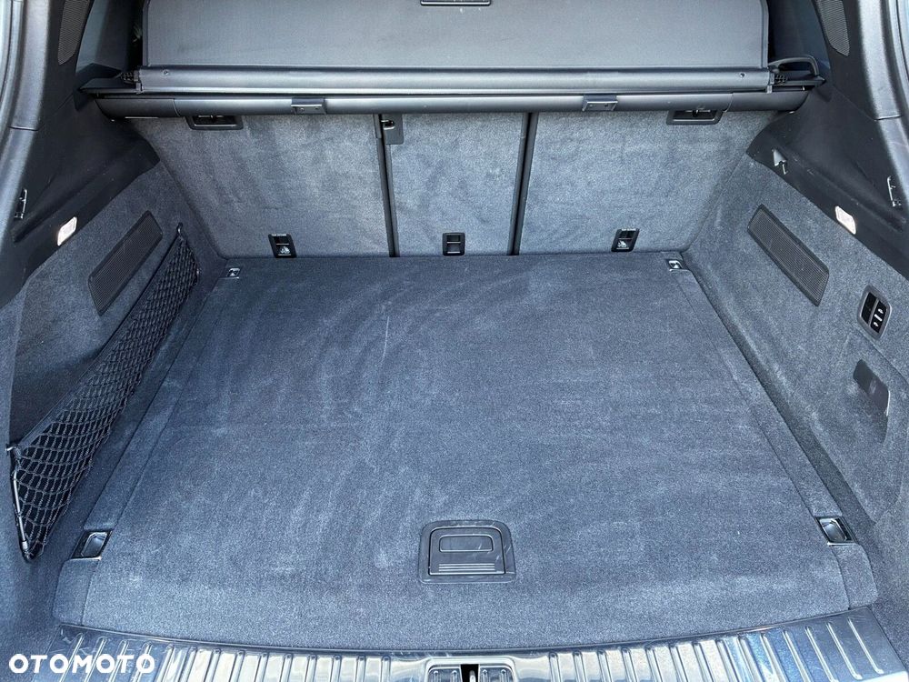 Porsche Cayenne - 41