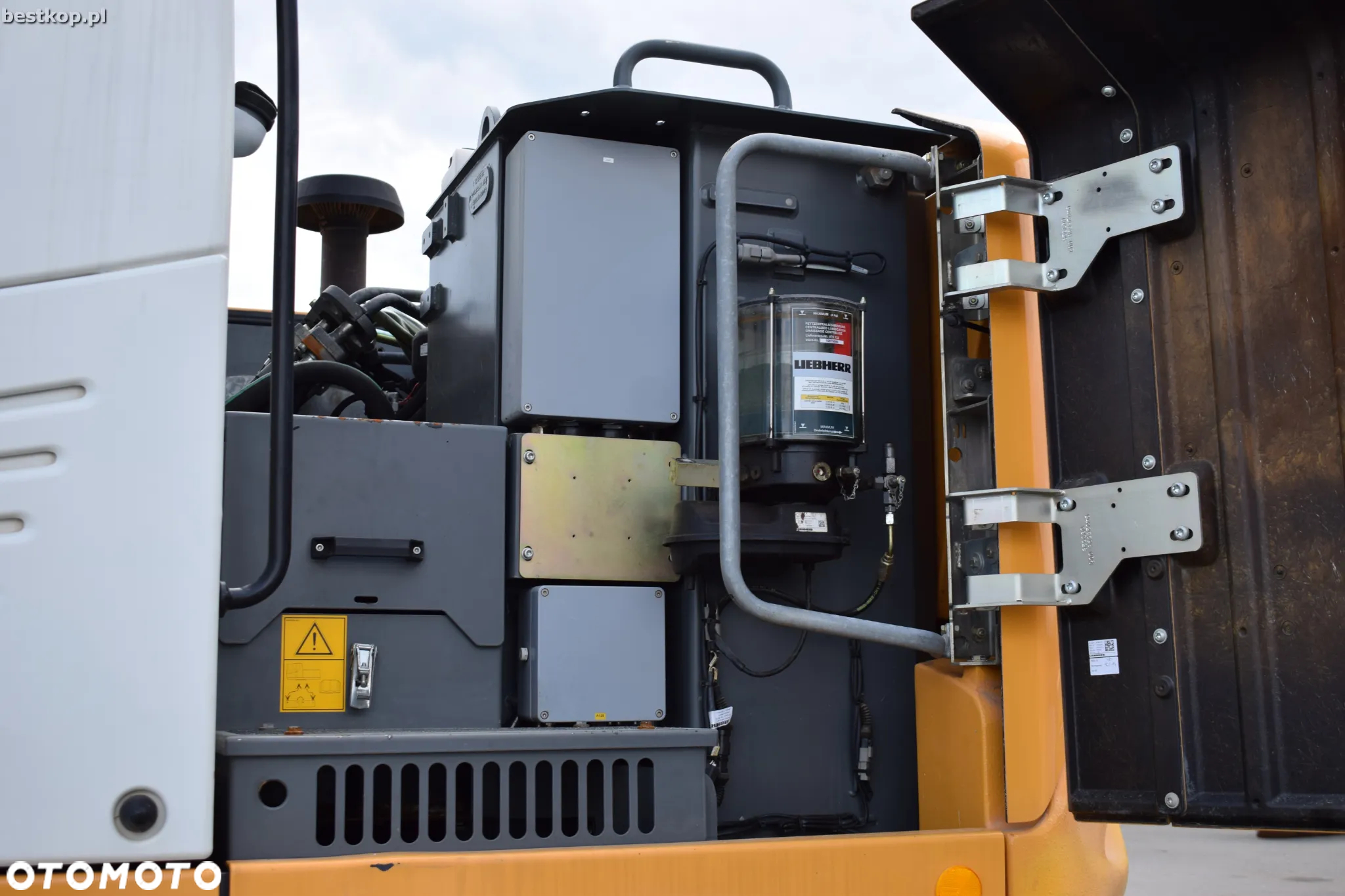 Liebherr A918 Compact Litronic - 35