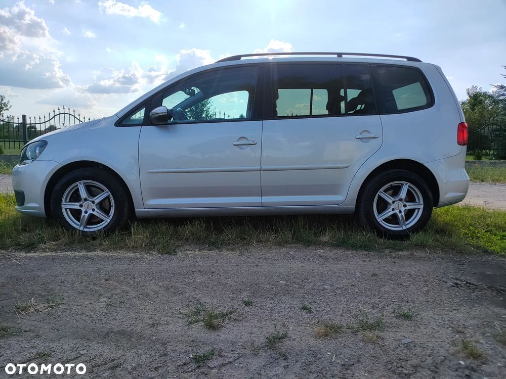 Volkswagen Touran 1.4 TSI STYLE - 23
